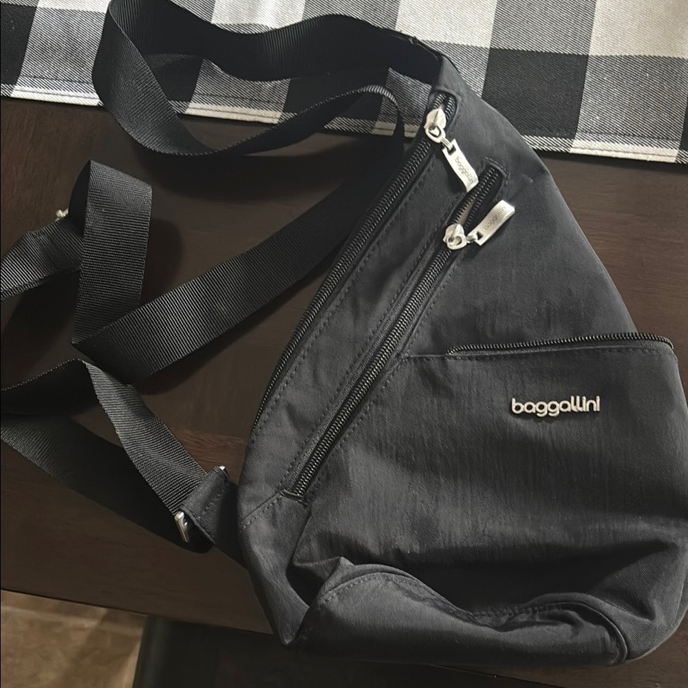Baggallini Black Crossbody Bag